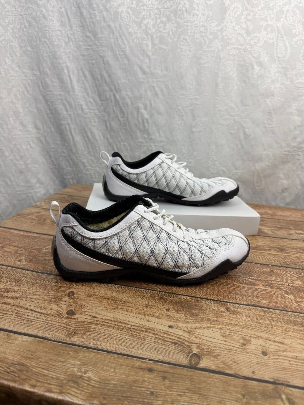 FootJoy SuperLites Spikeless Golf Shoes Women’s Size 7 White Black Brand: FootJo